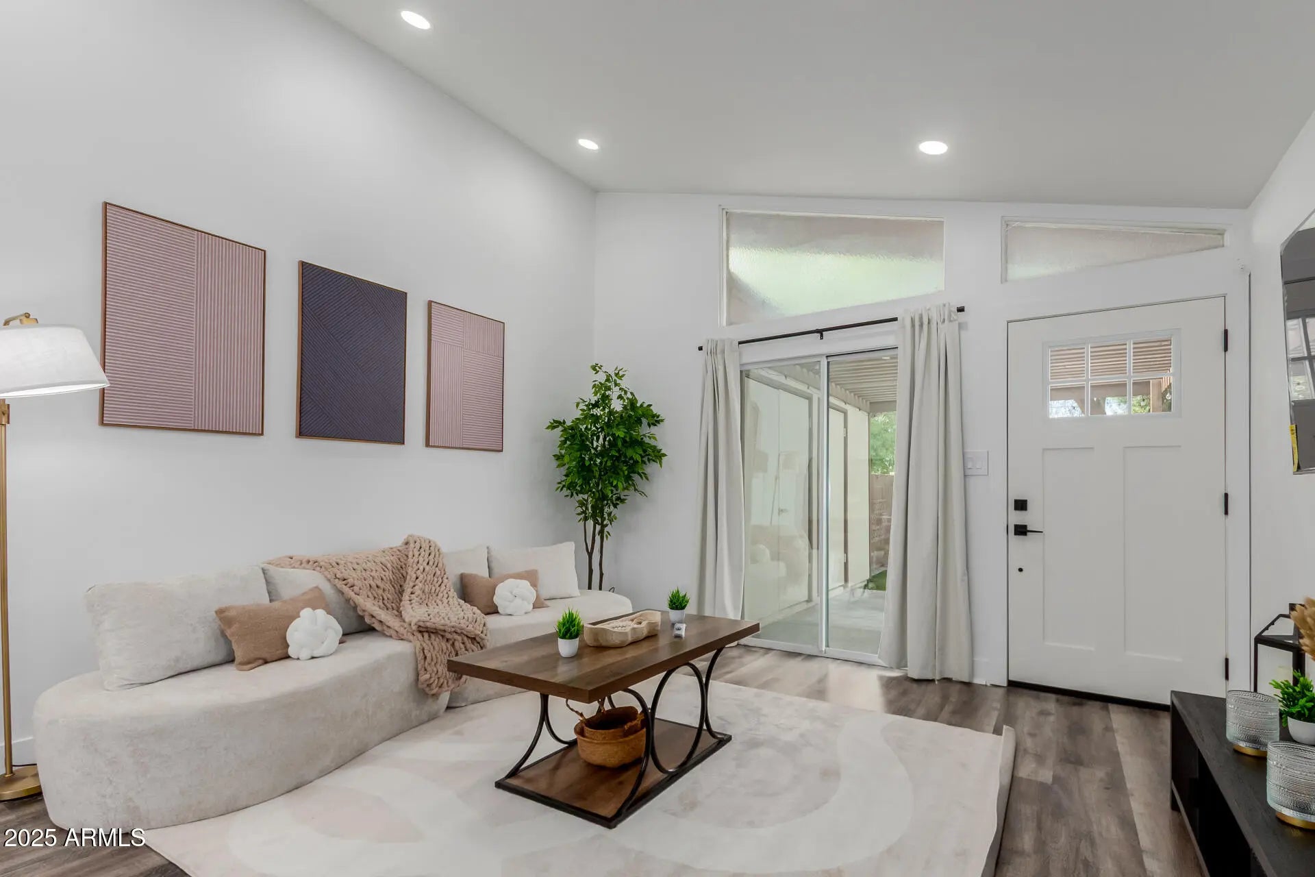 Photo of Listing #6916139