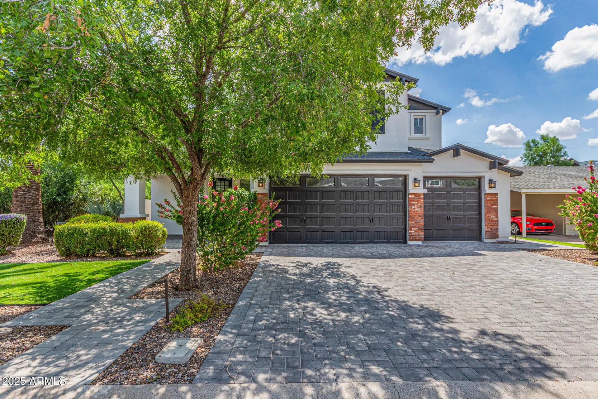 Photo of Listing #6917213