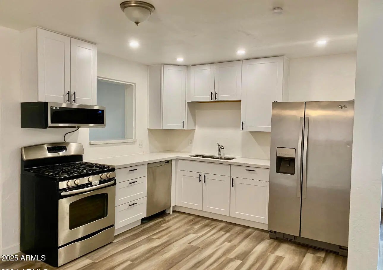 Photo of Listing #6916244