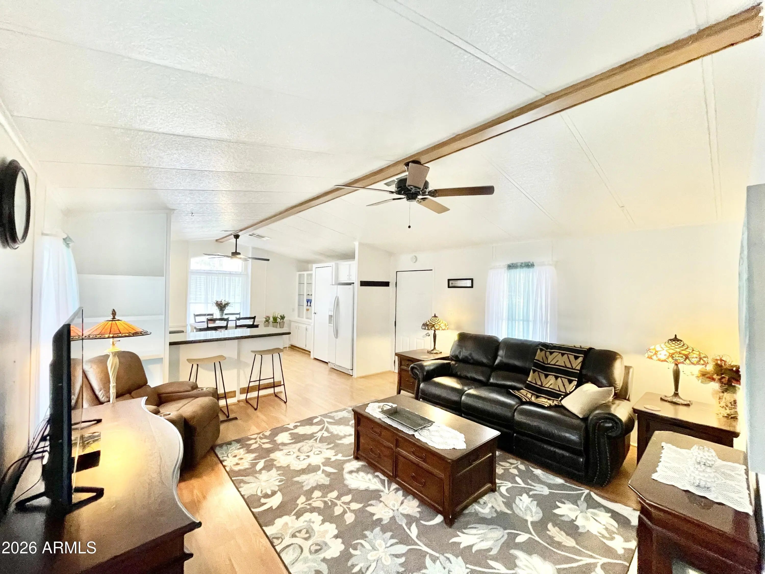 Photo of Listing #6916122