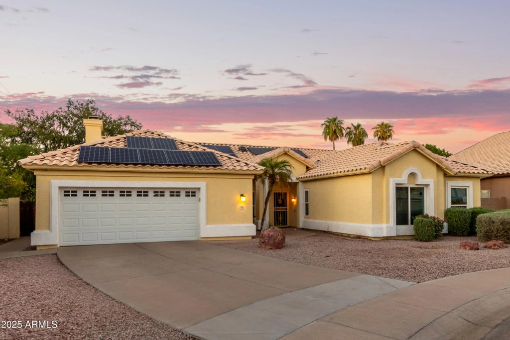 1014 E Golden Court, Chandler