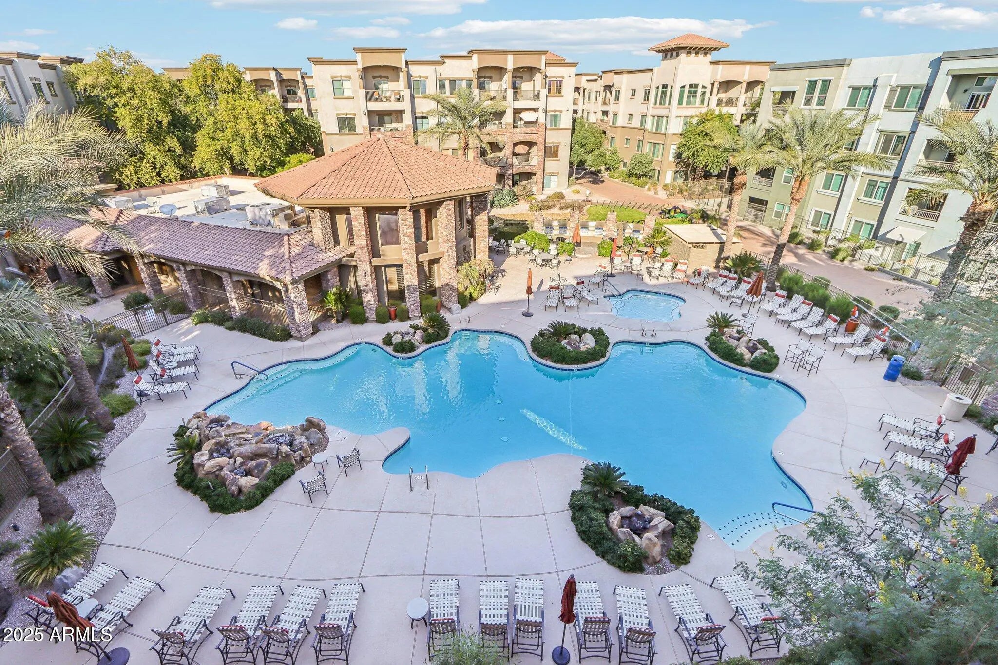 Photo of Listing #6916505