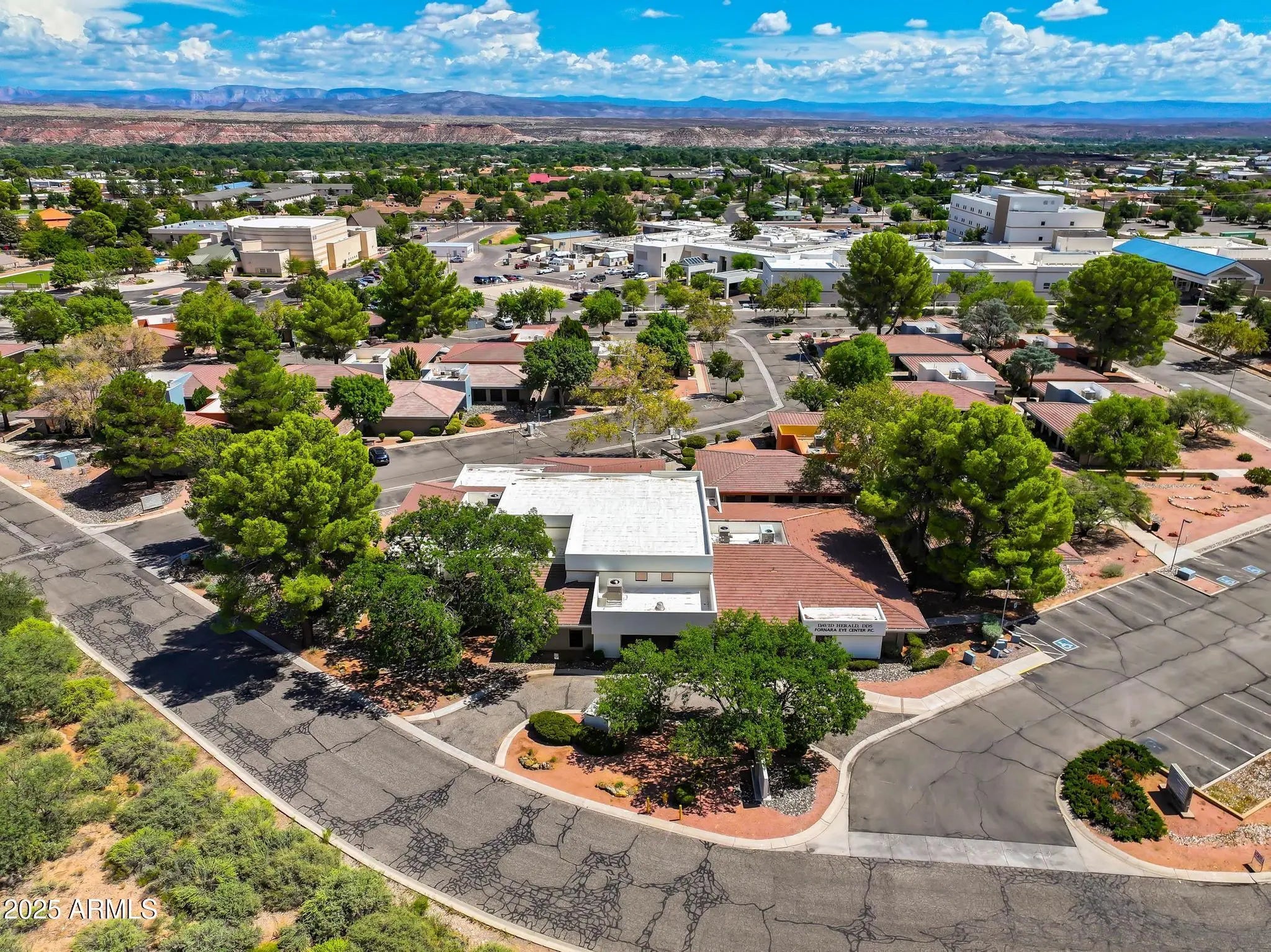 Photo of Listing #6924394