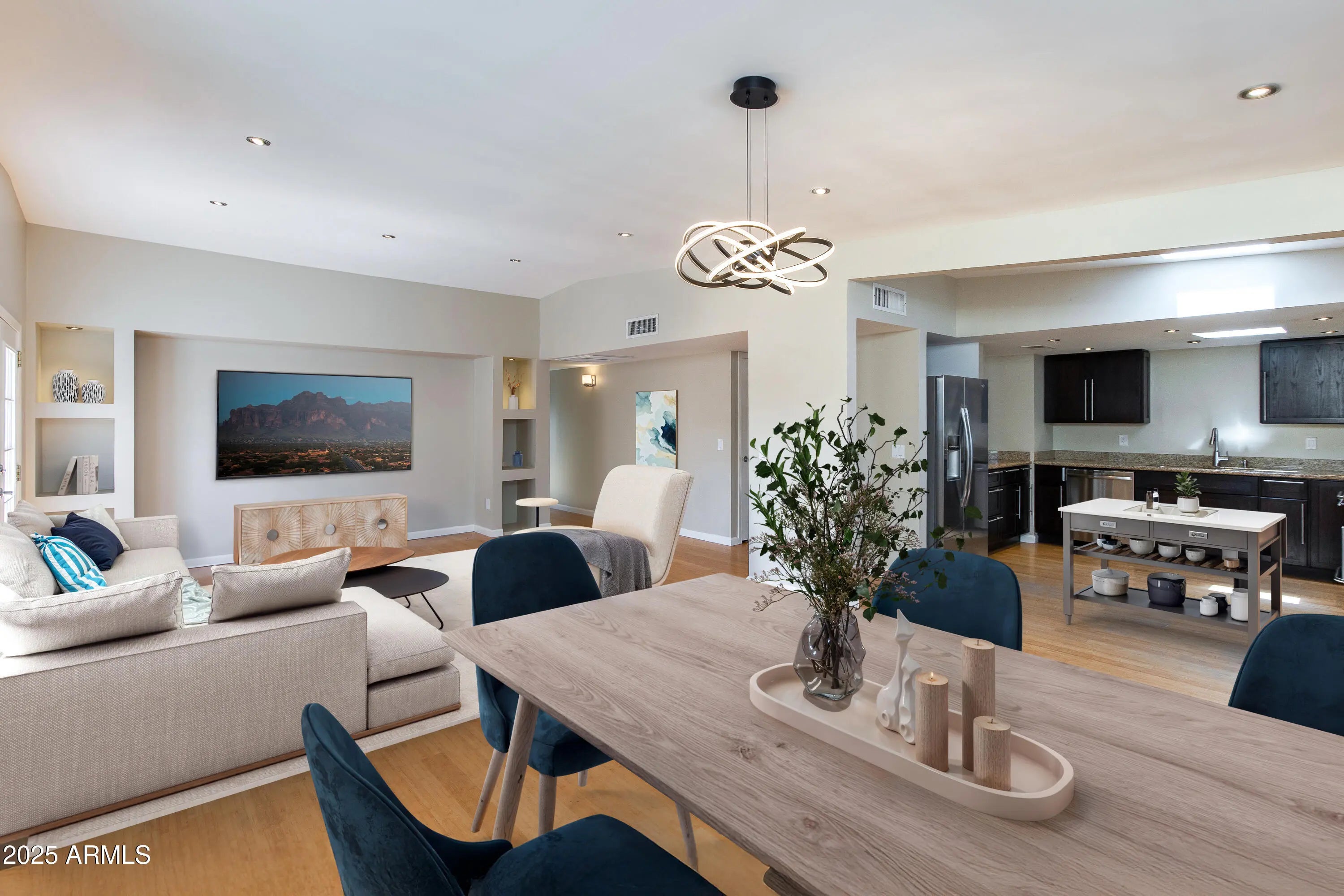 Photo of Listing #6917194