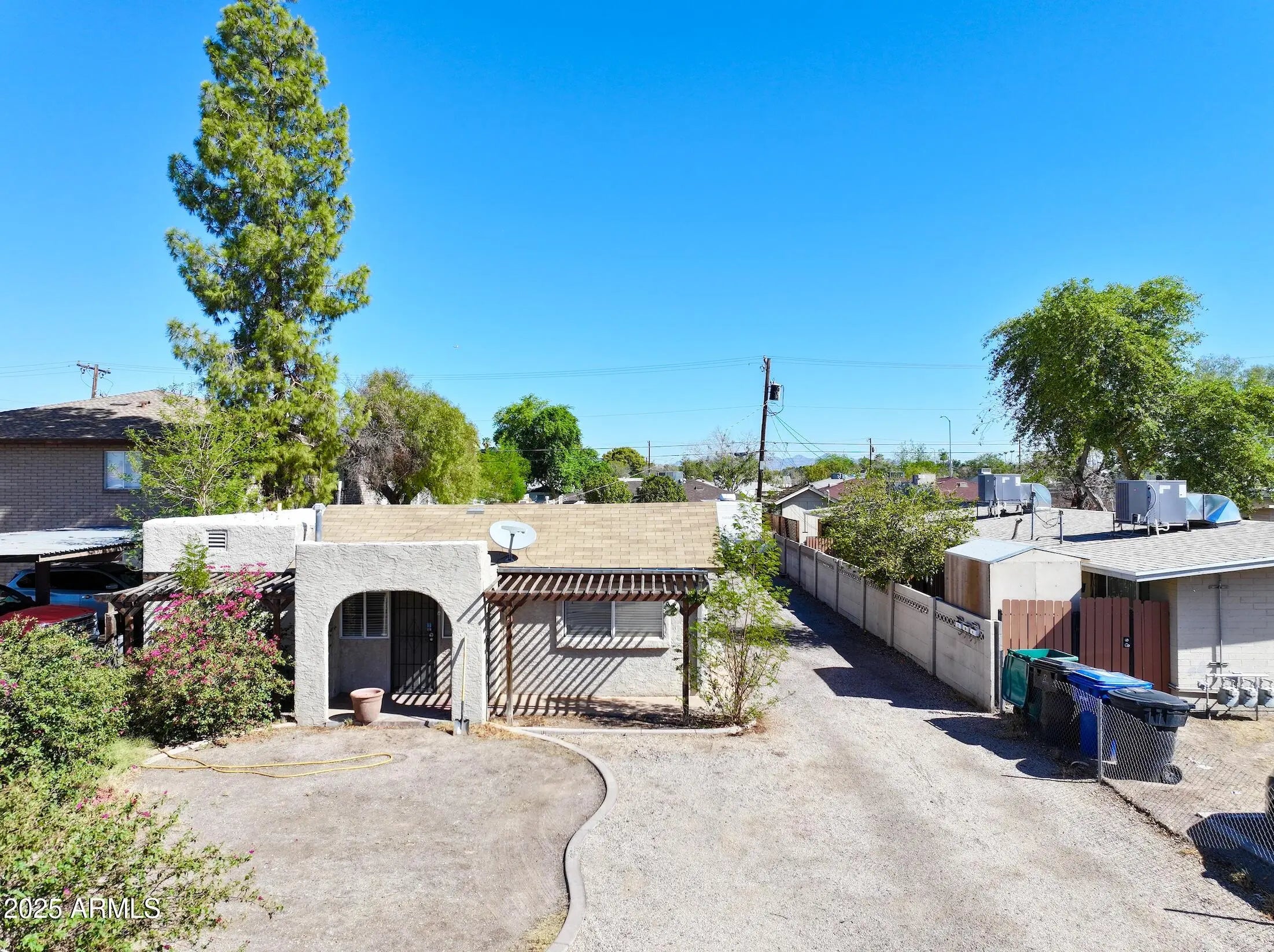 Photo of Listing #6916236