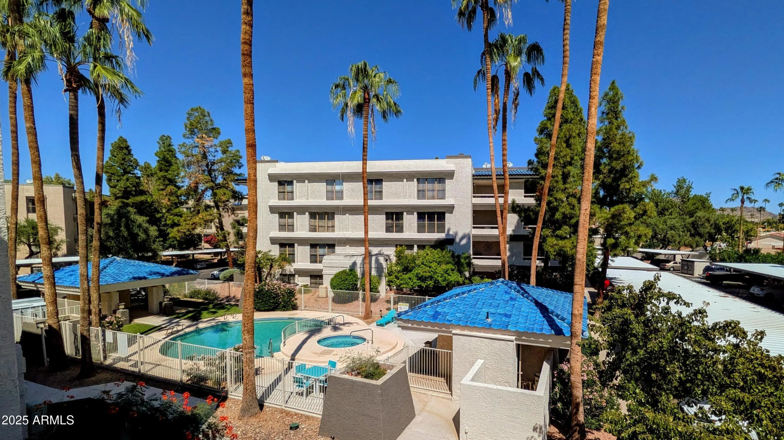 Photo of Listing #6916306