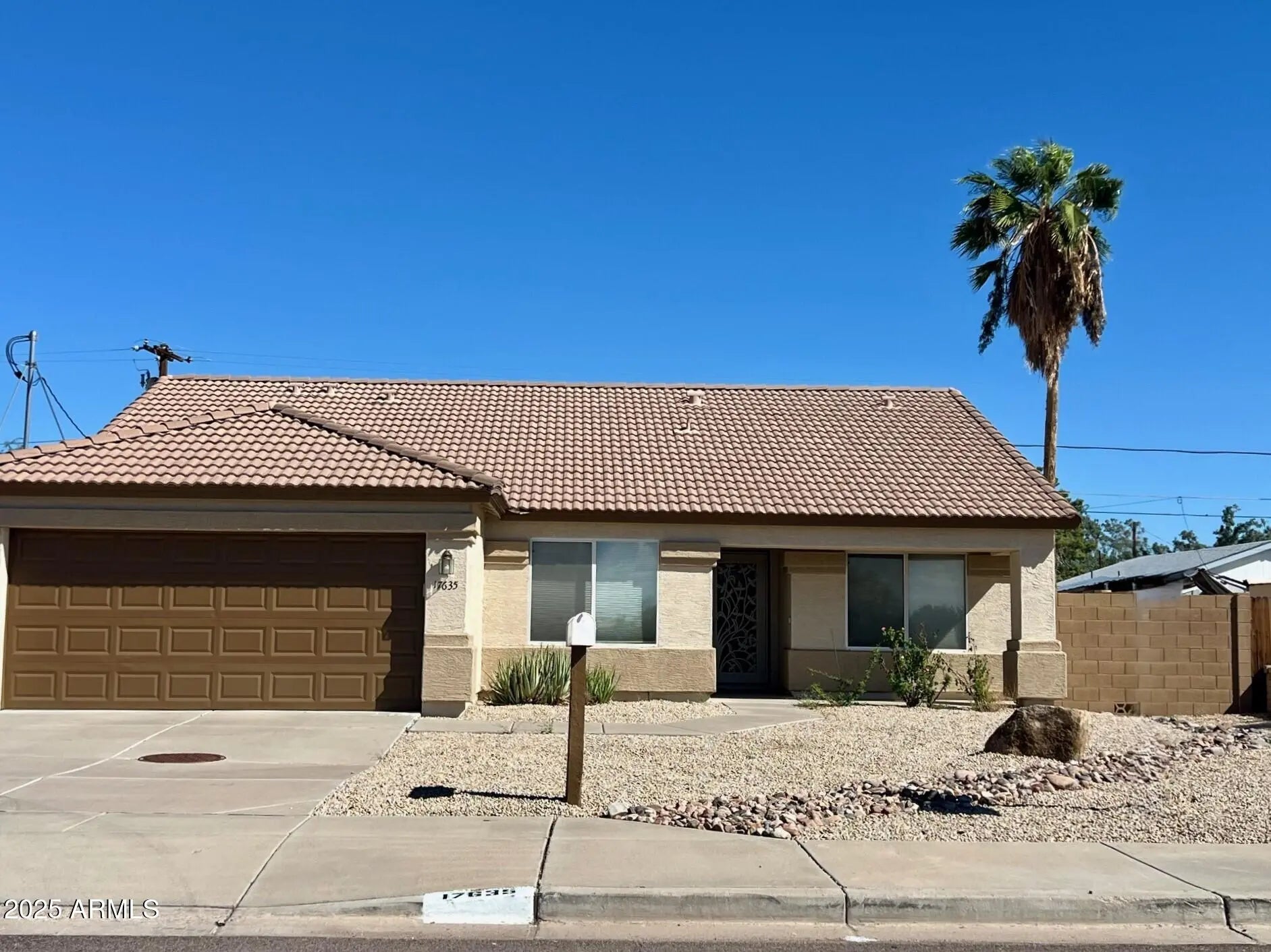 Photo of Listing #6932898