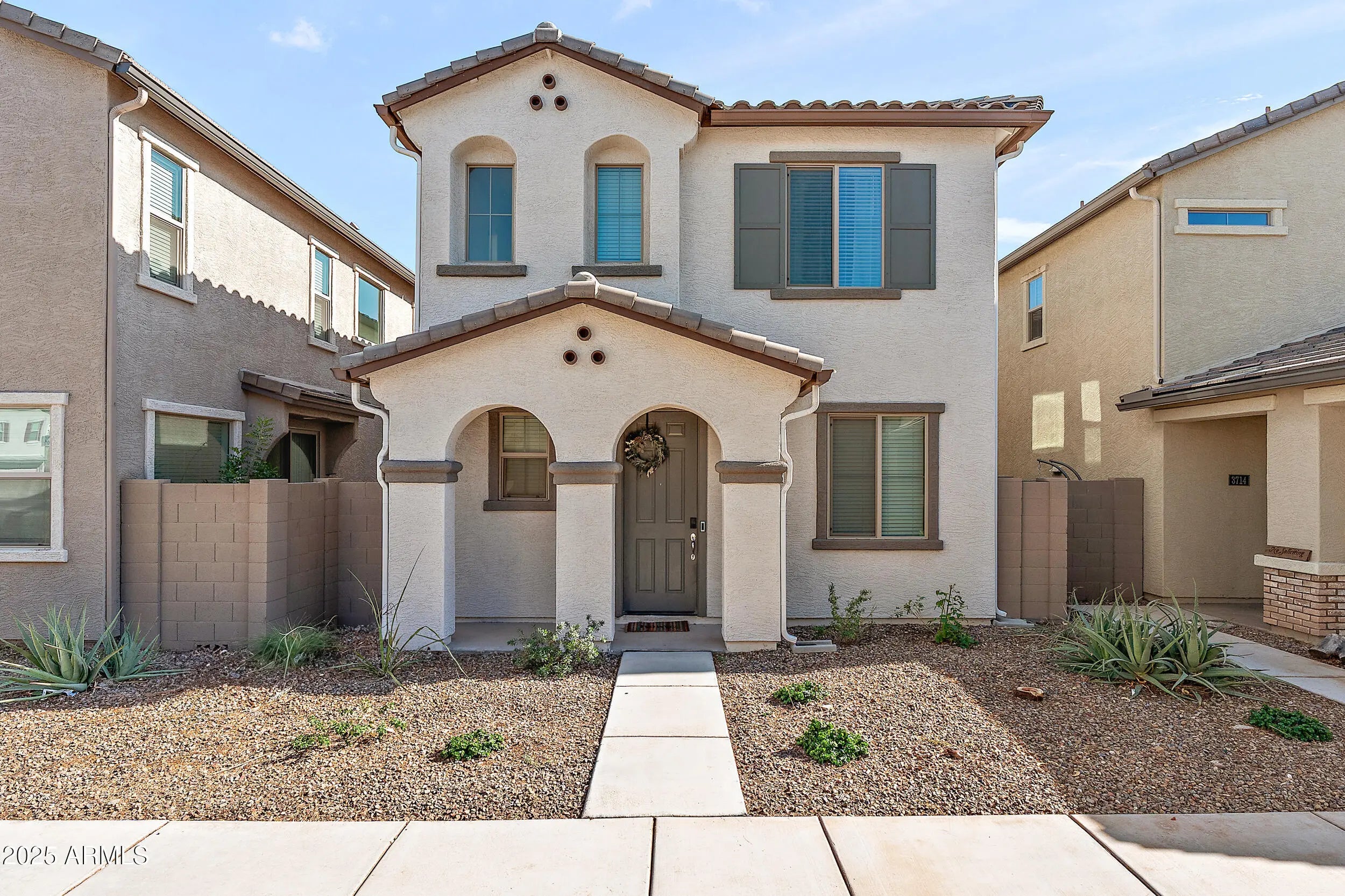 Photo of Listing #6916424