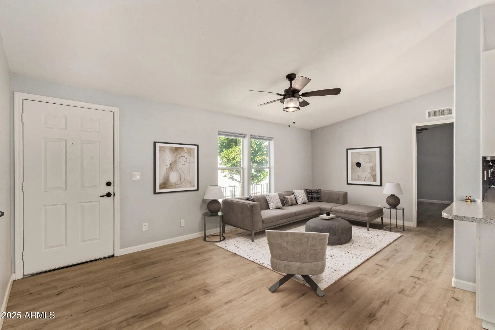 Photo of Listing #6918067