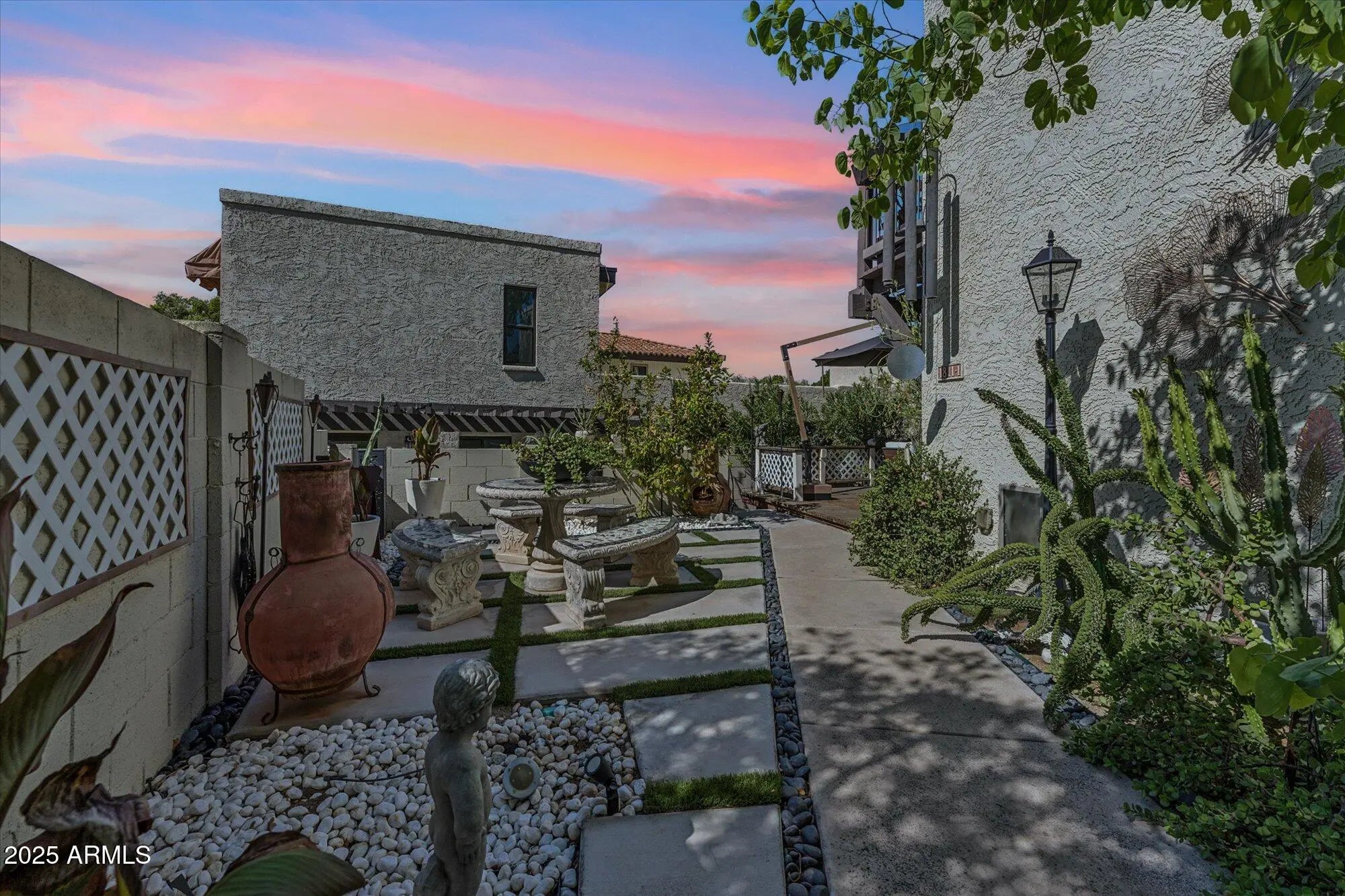 Photo of Listing #6918231