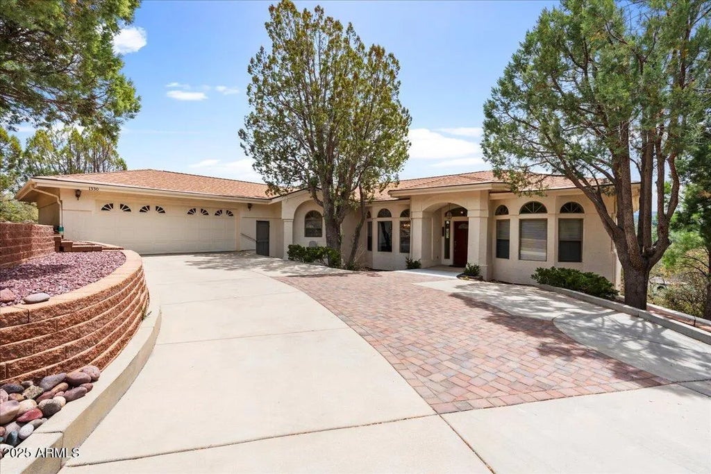 1330 Solar Heights Drive, Prescott