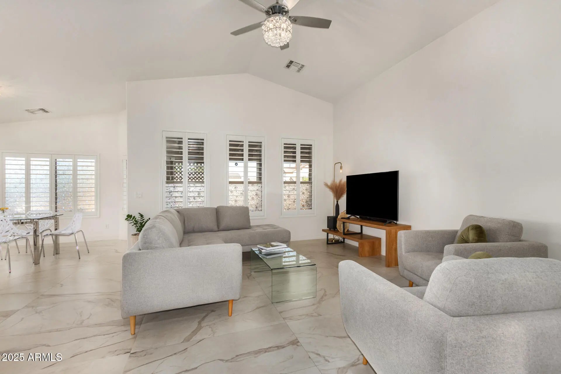 Photo of Listing #6917288