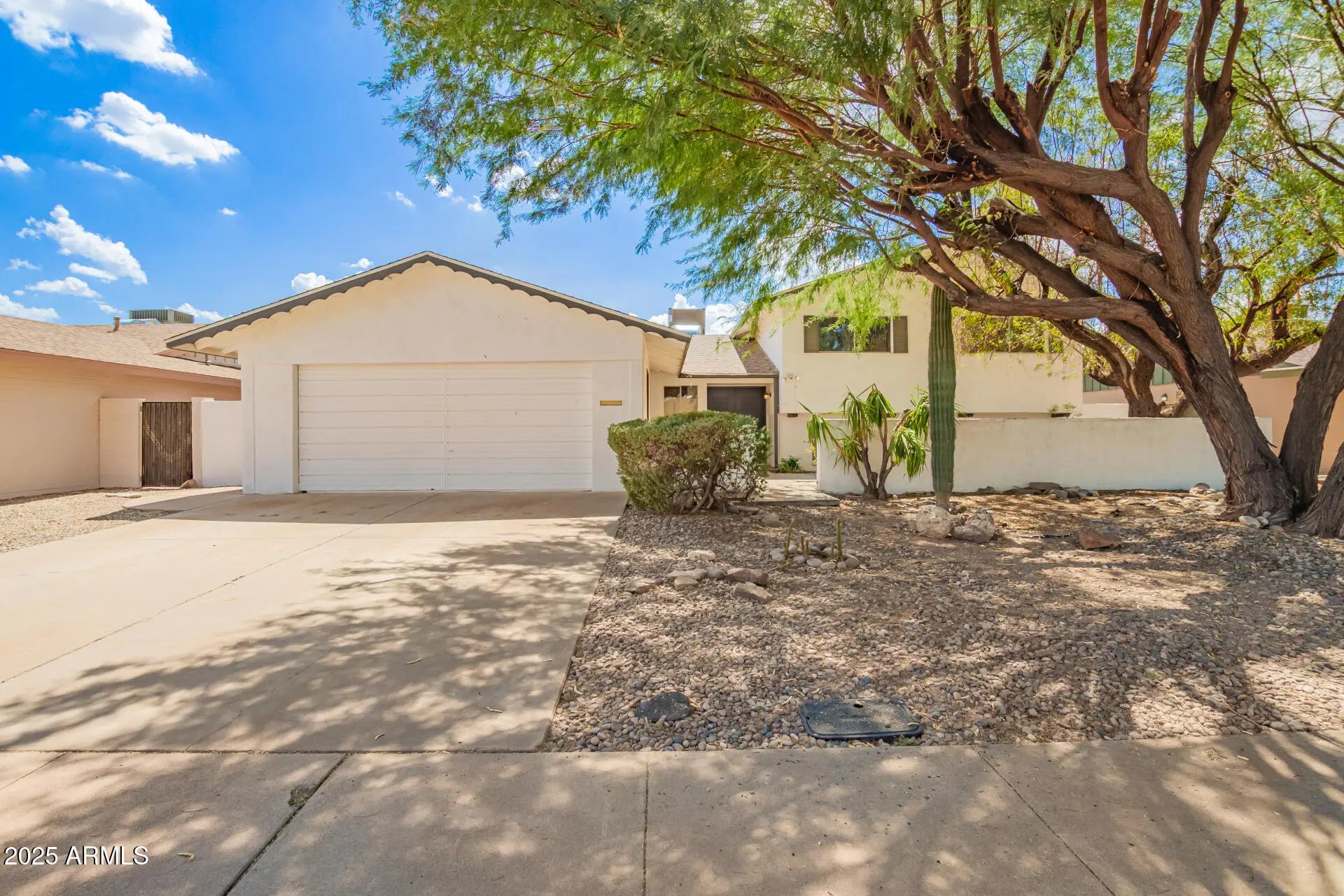 Photo of Listing #6916967