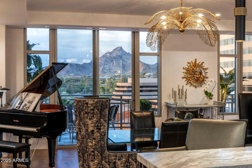 2211 E Camelback Road (unit 902), Phoenix