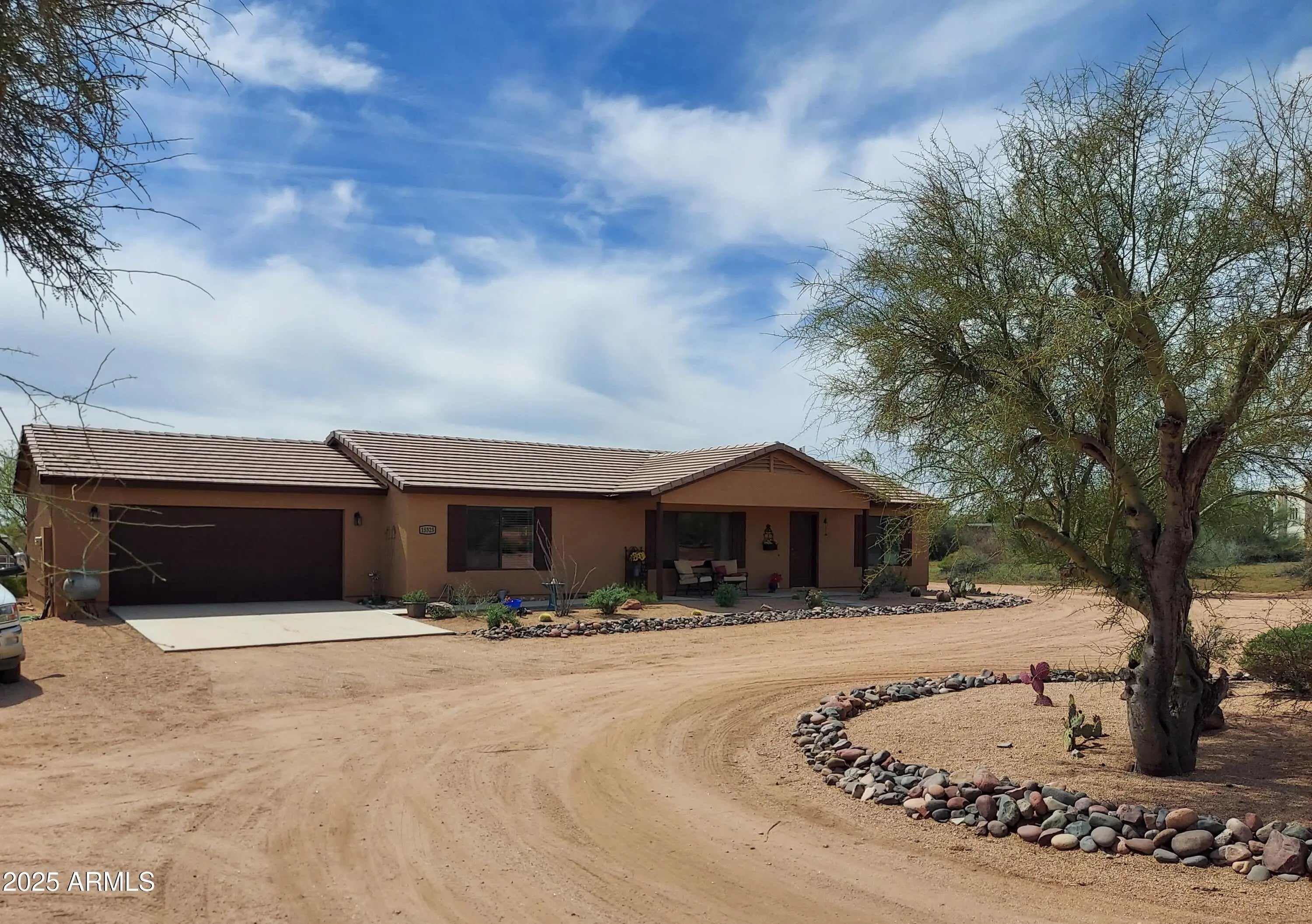 Photo of Listing #6917015