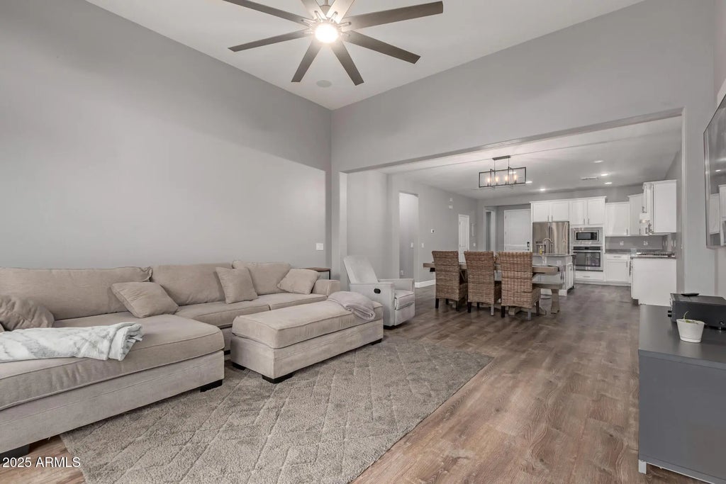 8987 W Seldon Lane, Peoria