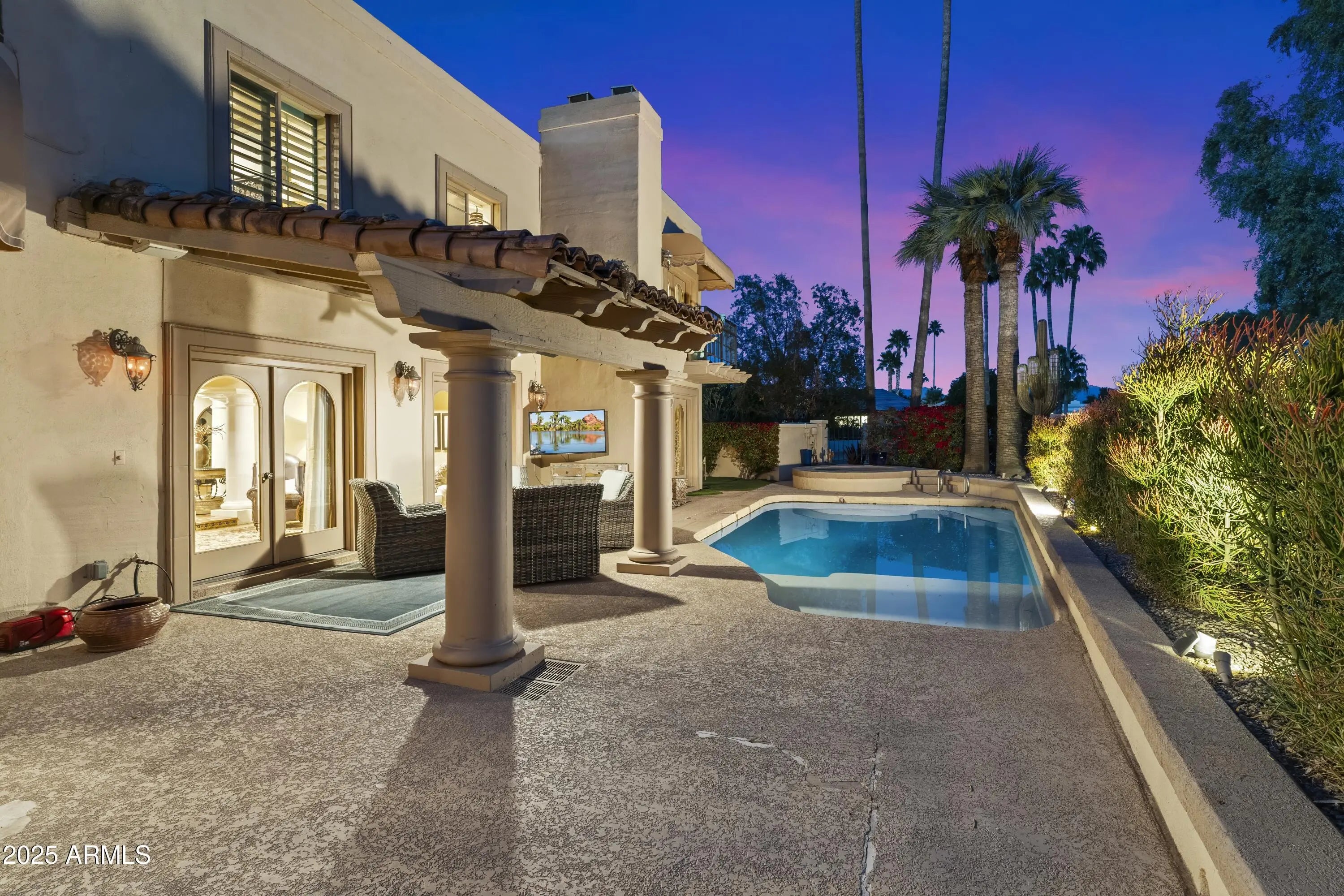 Photo of Listing #6923051