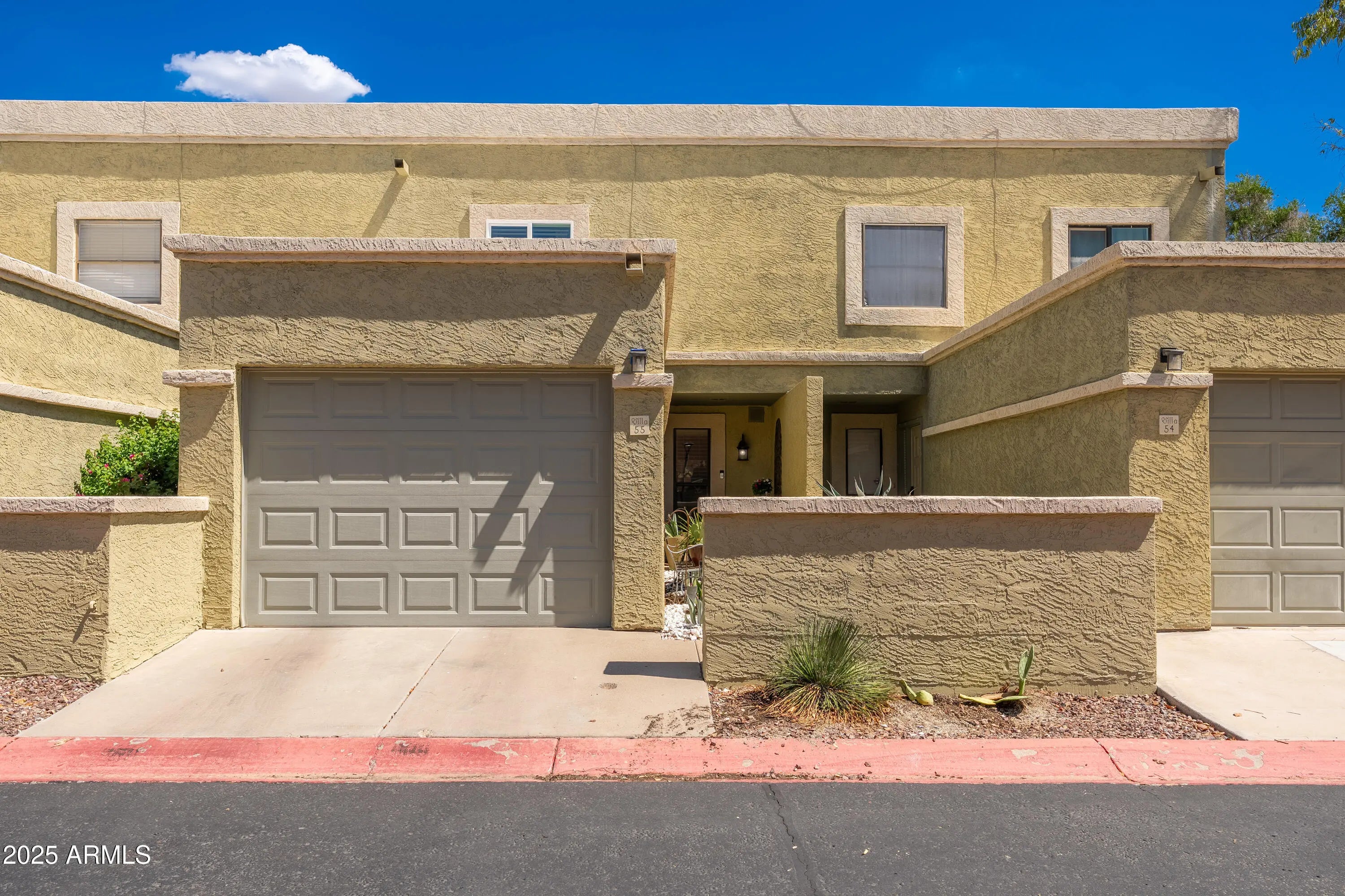 Photo of Listing #6917896