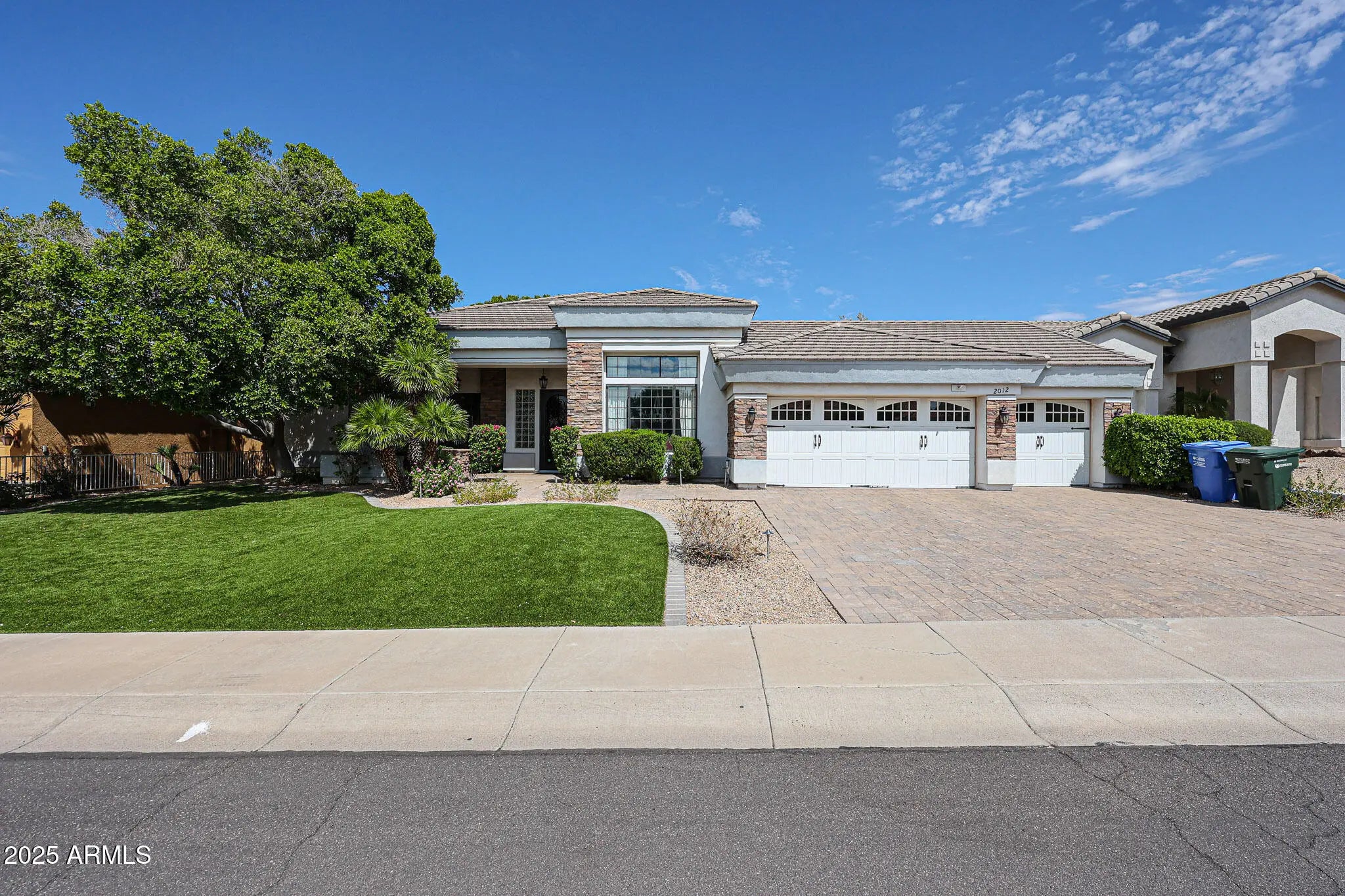 Photo of Listing #6921613