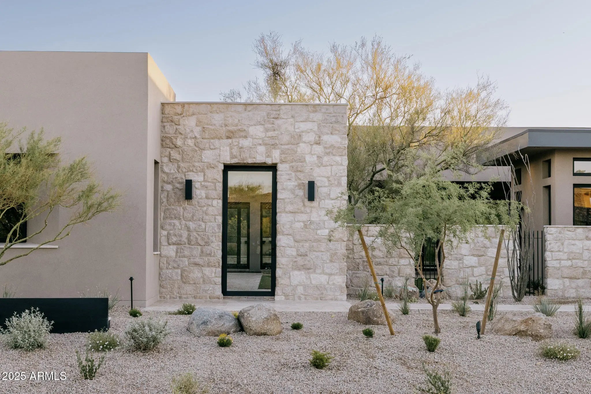 Photo of Listing #6919745