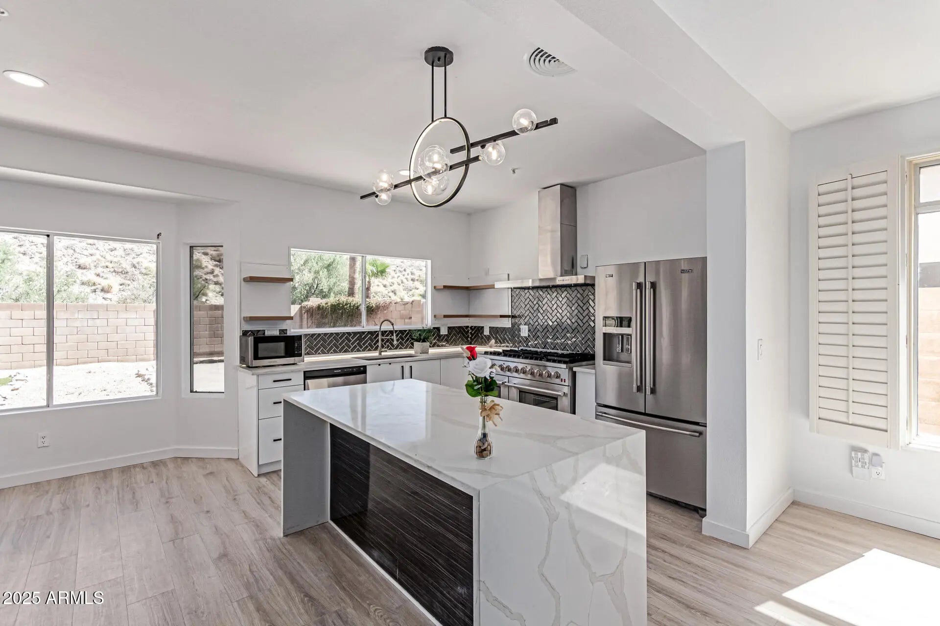 Photo of Listing #6918090