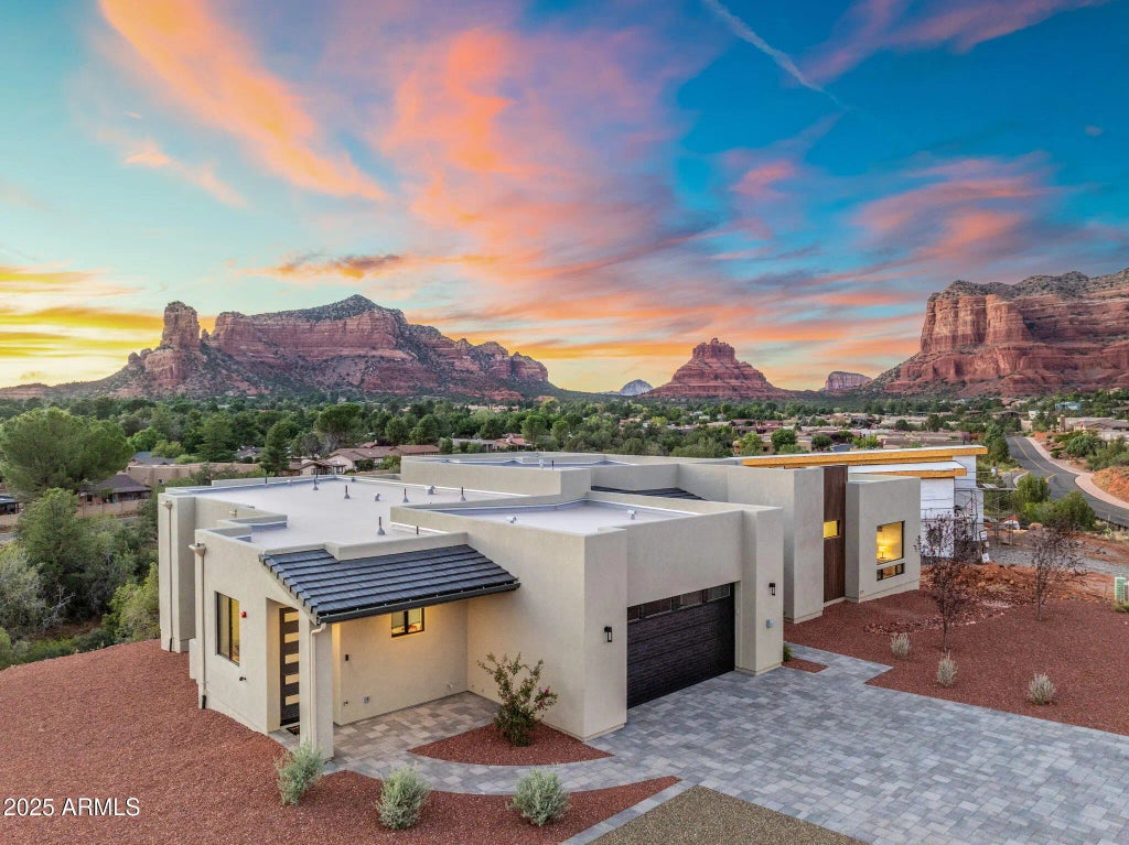 327 Suncliffe Drive, Sedona