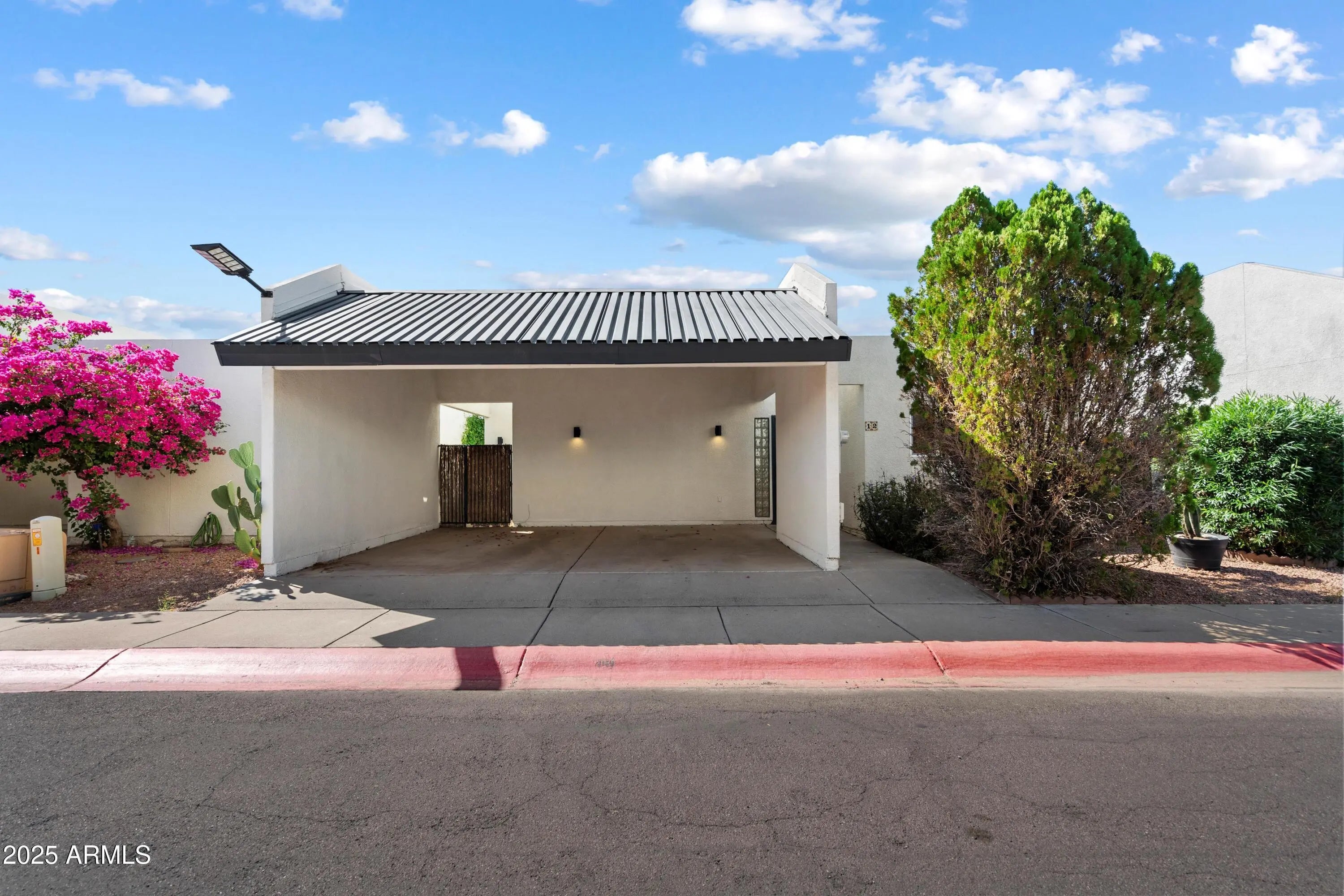 Photo of Listing #6918700