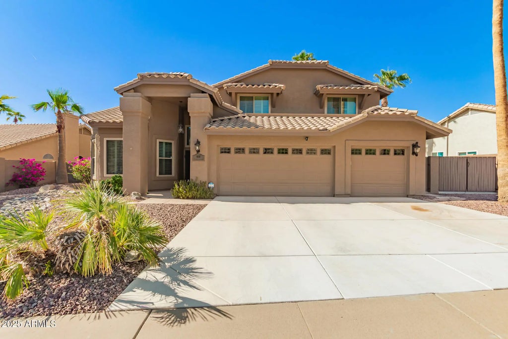 408 E South Fork Drive, Phoenix