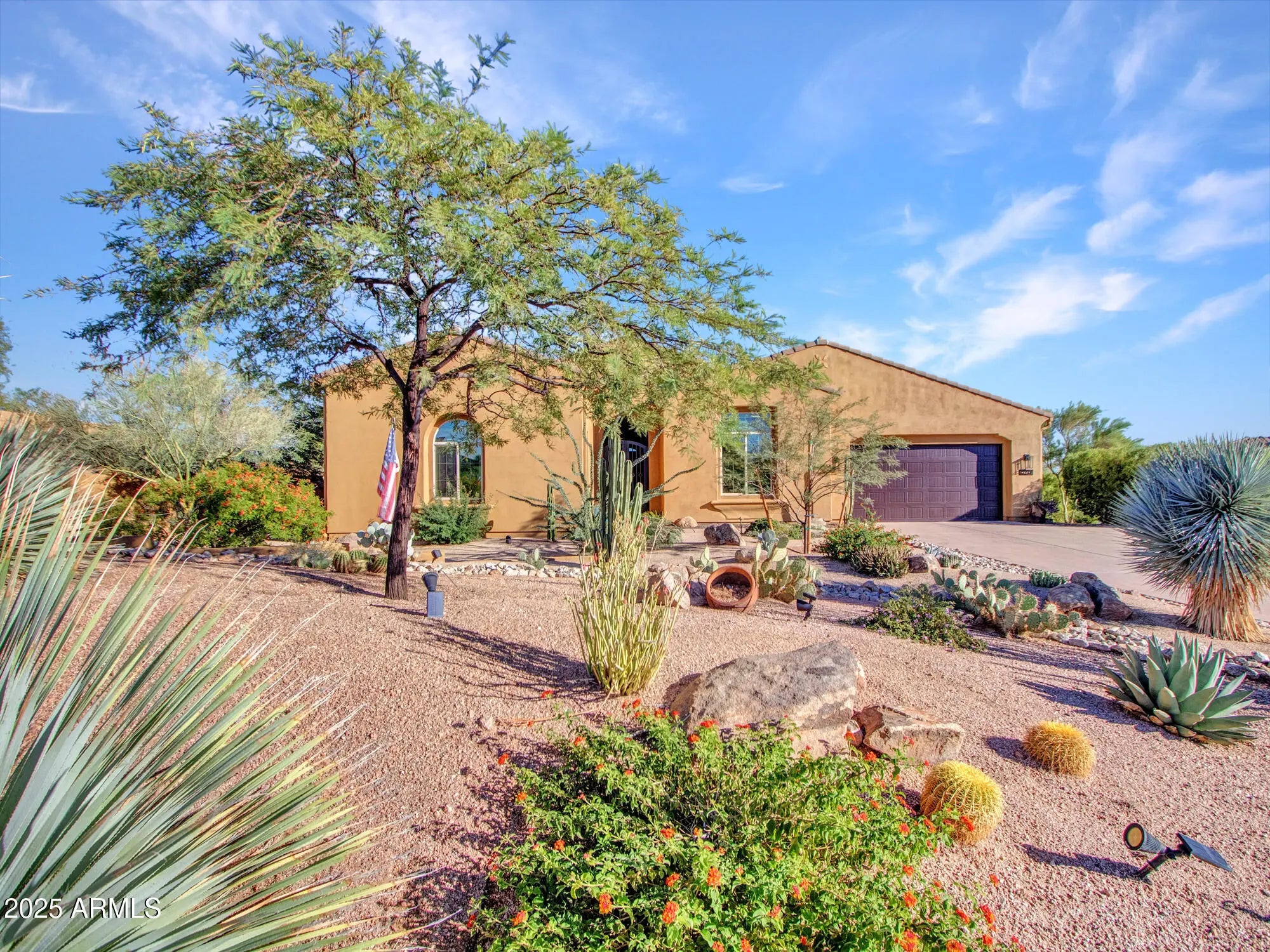 Photo of Listing #6917201