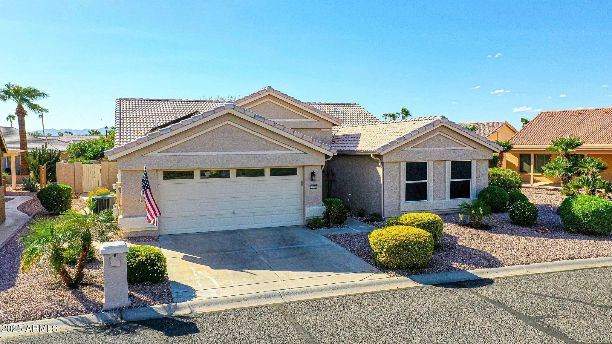 Photo of Listing #6918373