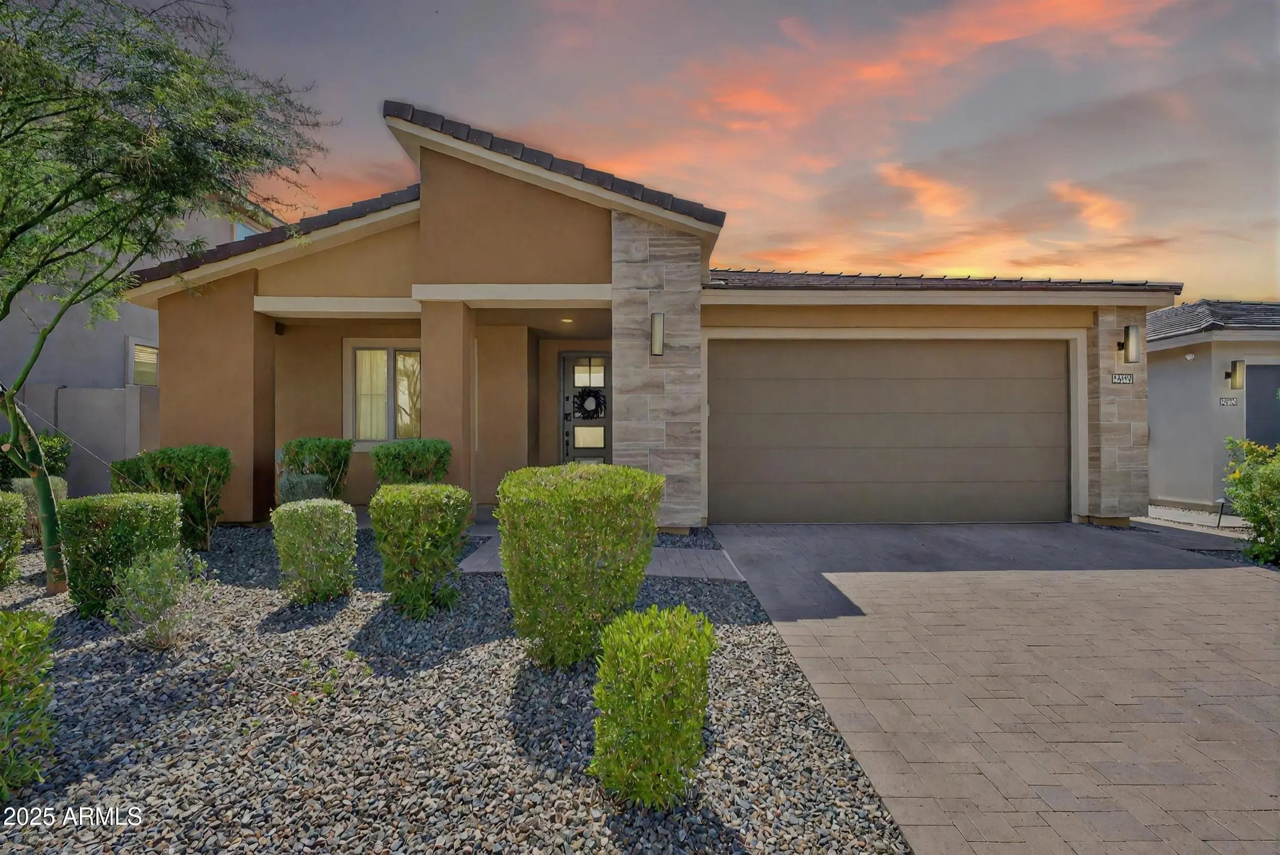 Photo of Listing #6918041