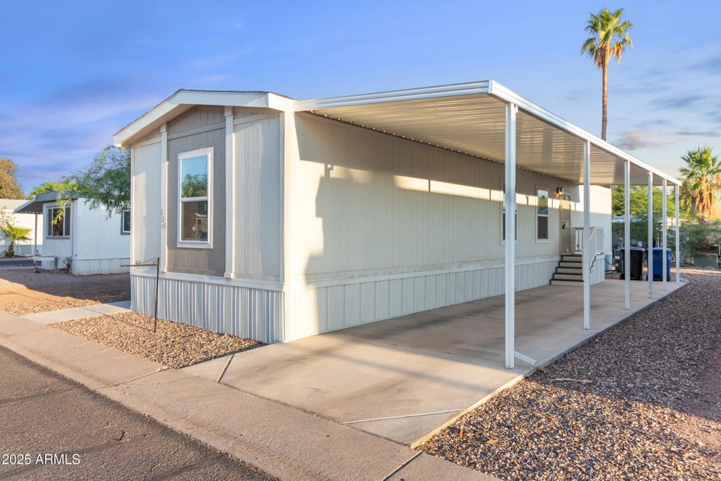 2060 N Center Street (unit 329), Mesa