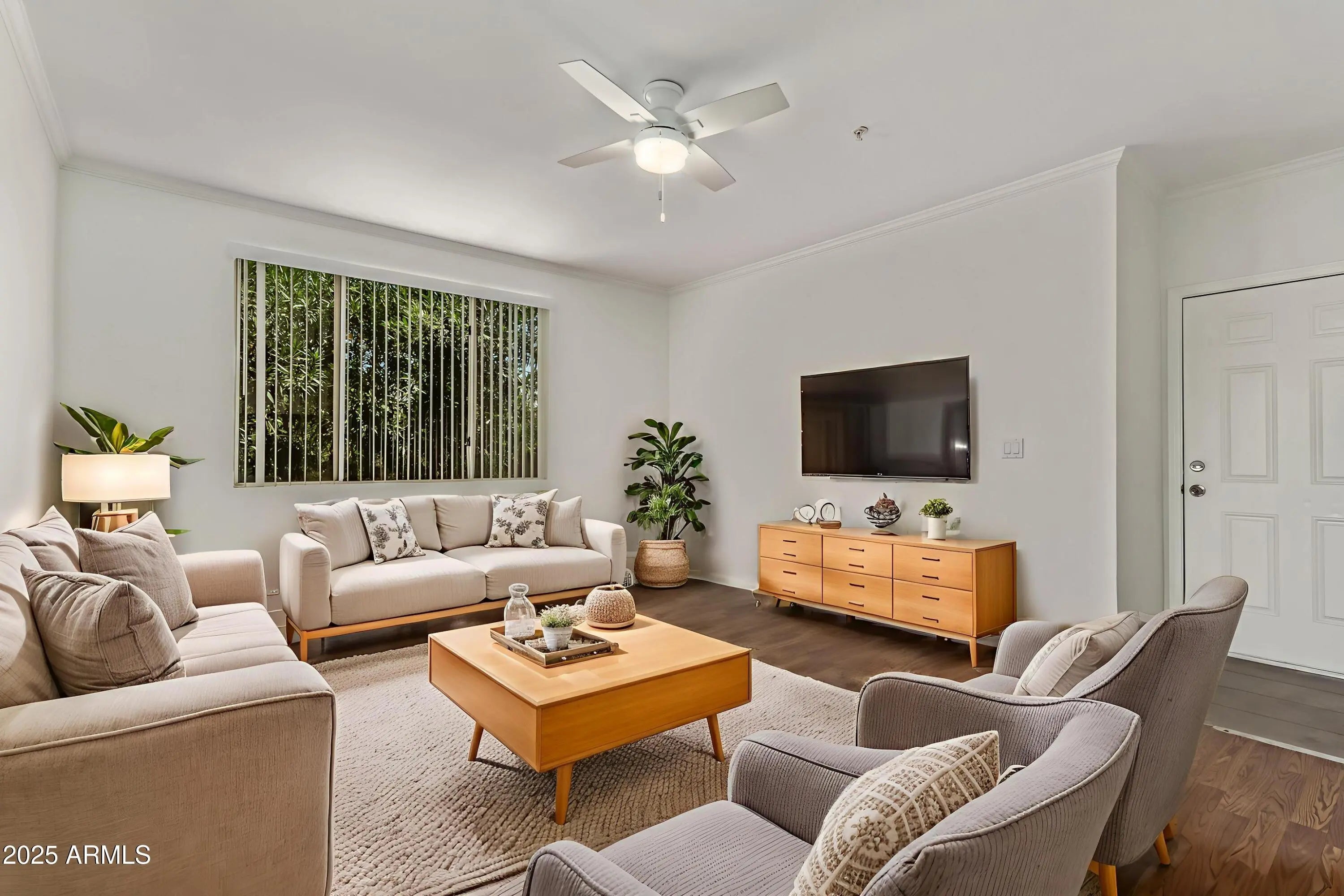 Photo of Listing #6918678