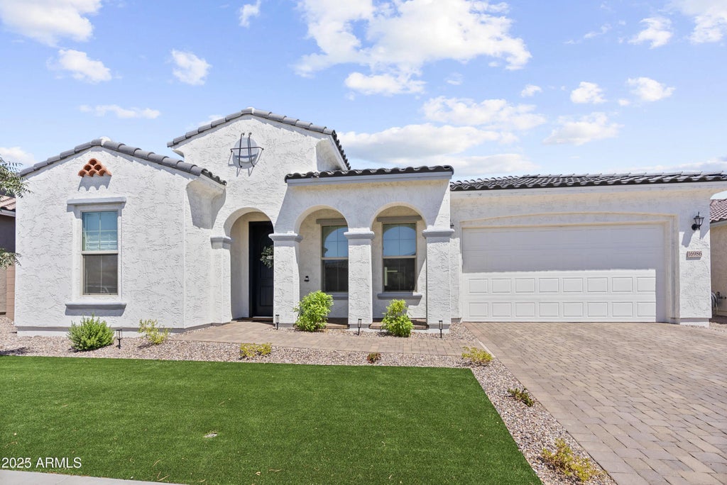 16986 W Canterbury Drive, Surprise