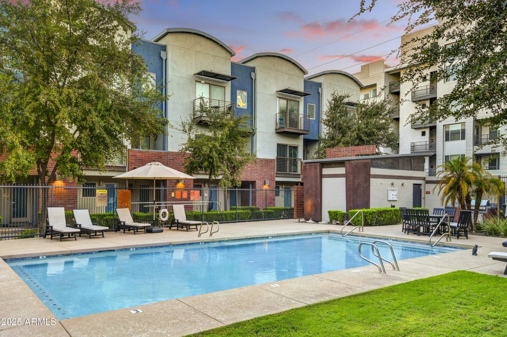 525 W Lakeside Drive (unit 140), Tempe