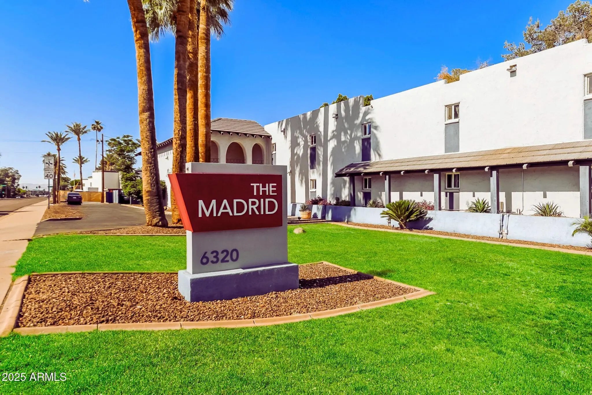 Photo of Listing #6917861