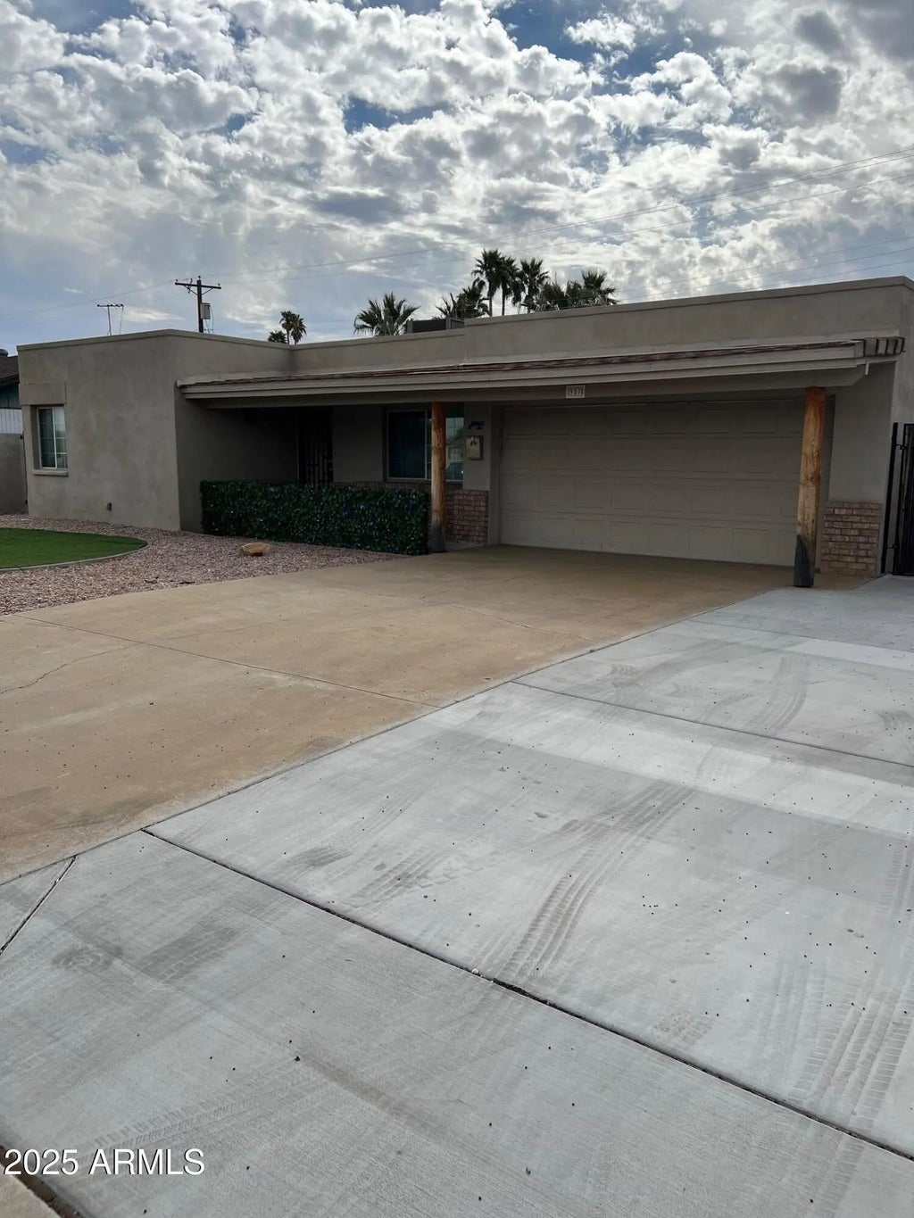 957 E Mckellips Rd Road, Tempe