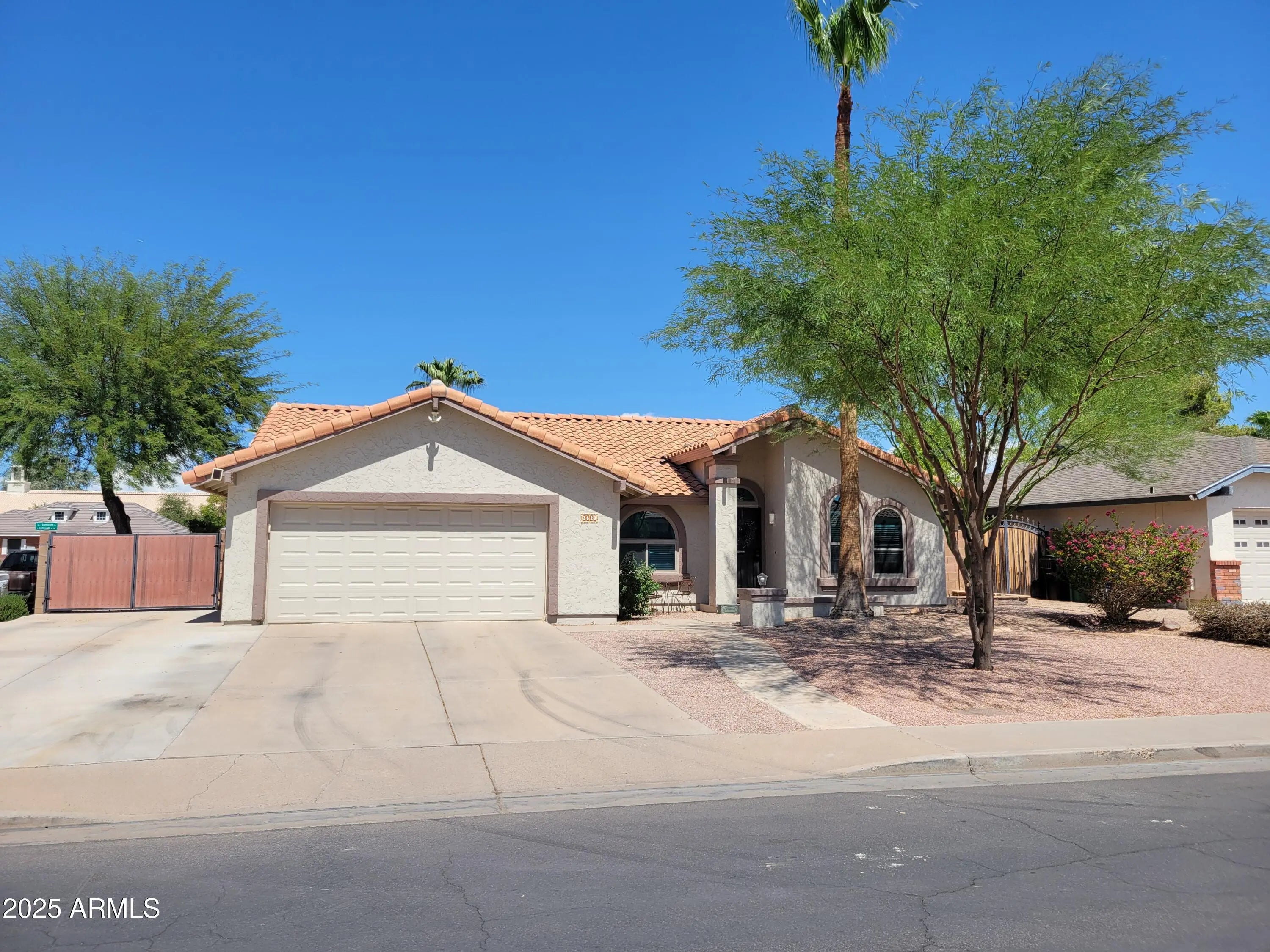 Photo of Listing #6918777