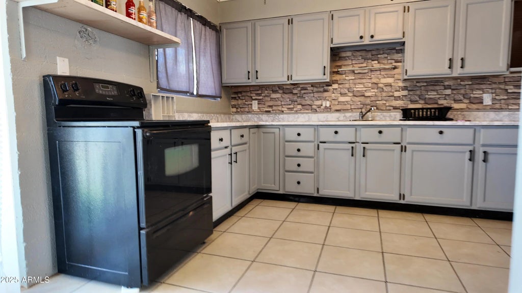 336 W Greenwich Road, Kearny