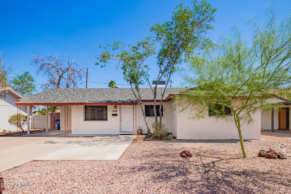 1711 S Hardy Drive, Tempe