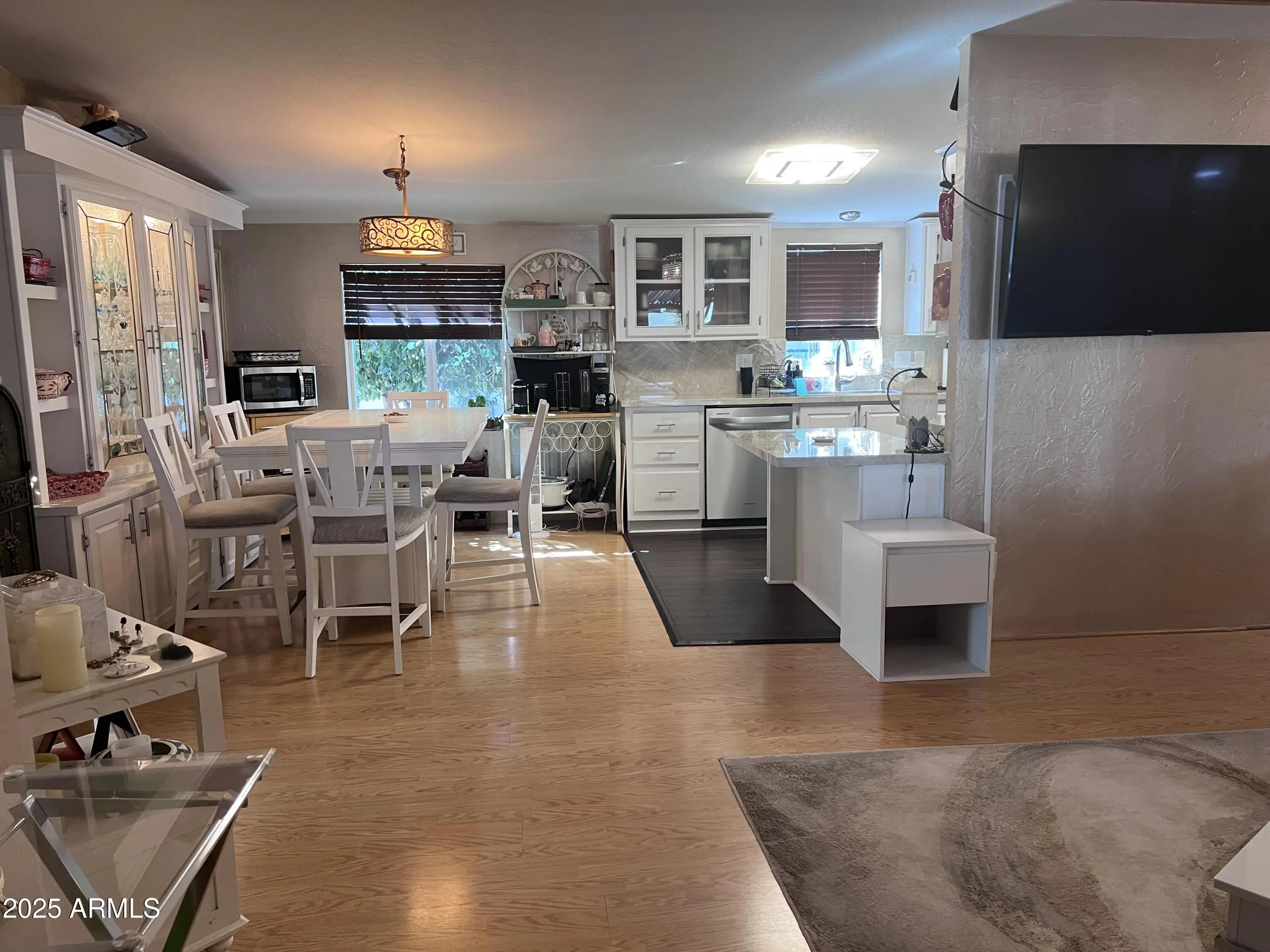 Photo of Listing #6919371