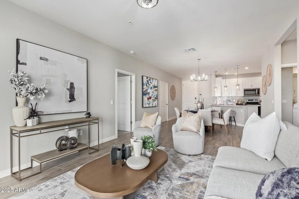 2511 W Queen Creek Road (unit 307), Chandler