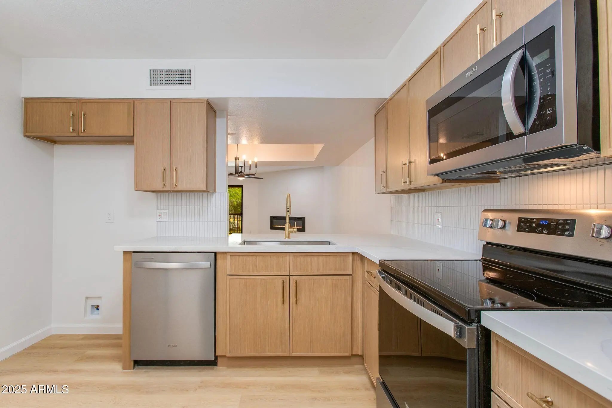 Photo of Listing #6920252