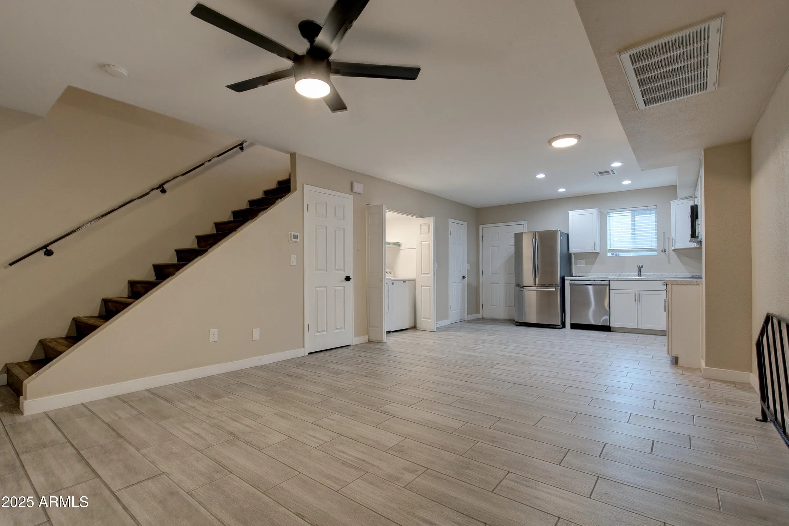 Photo of Listing #6918376