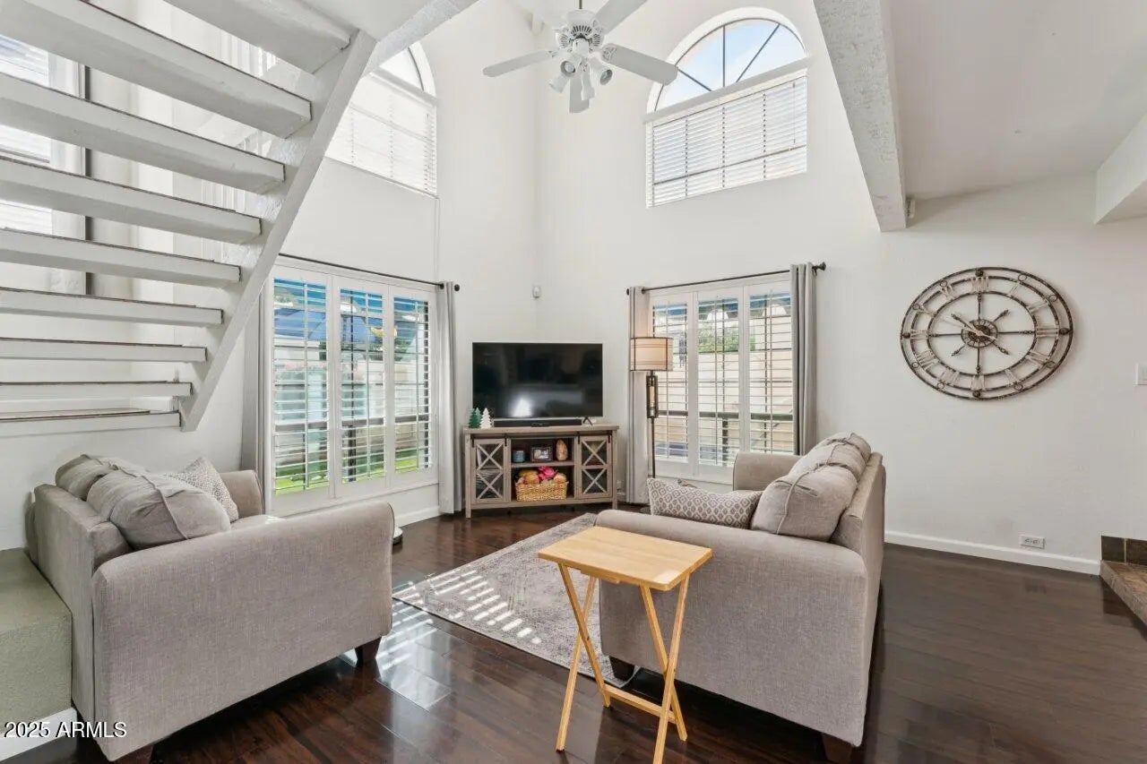 Photo of Listing #6948507