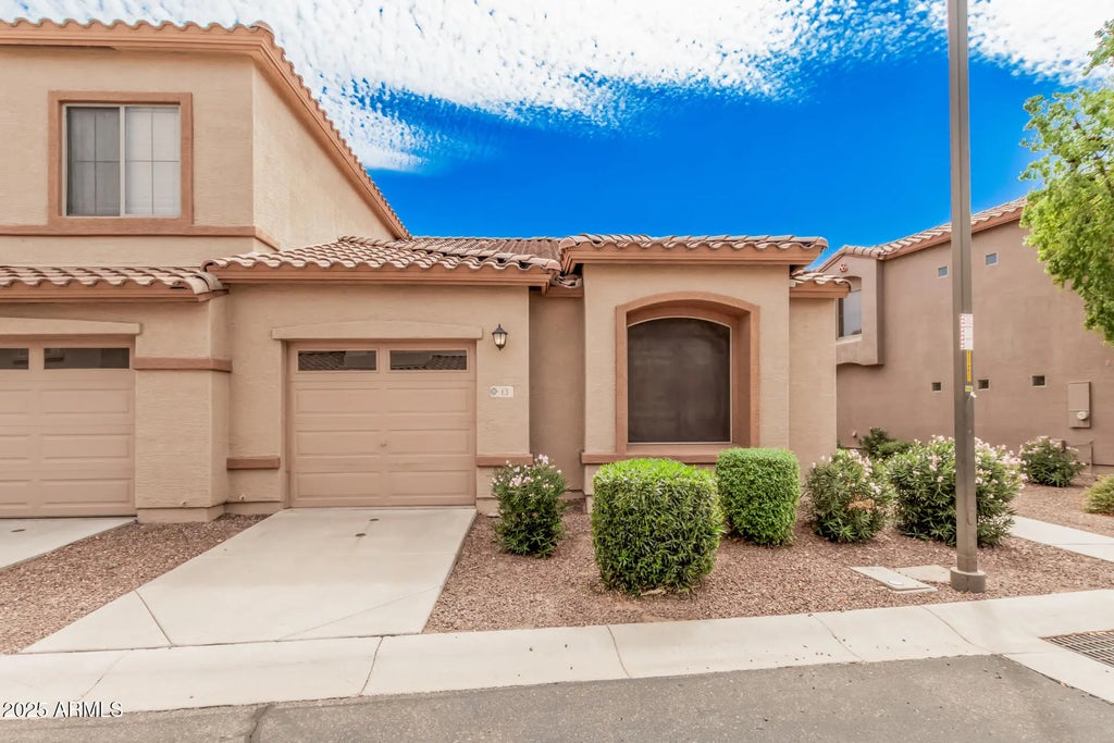 2600 E Springfield Place (unit 13), Chandler