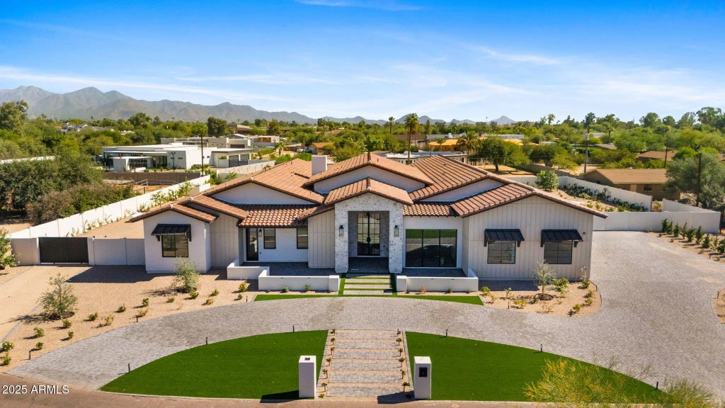 10809 N 82nd Place, Scottsdale