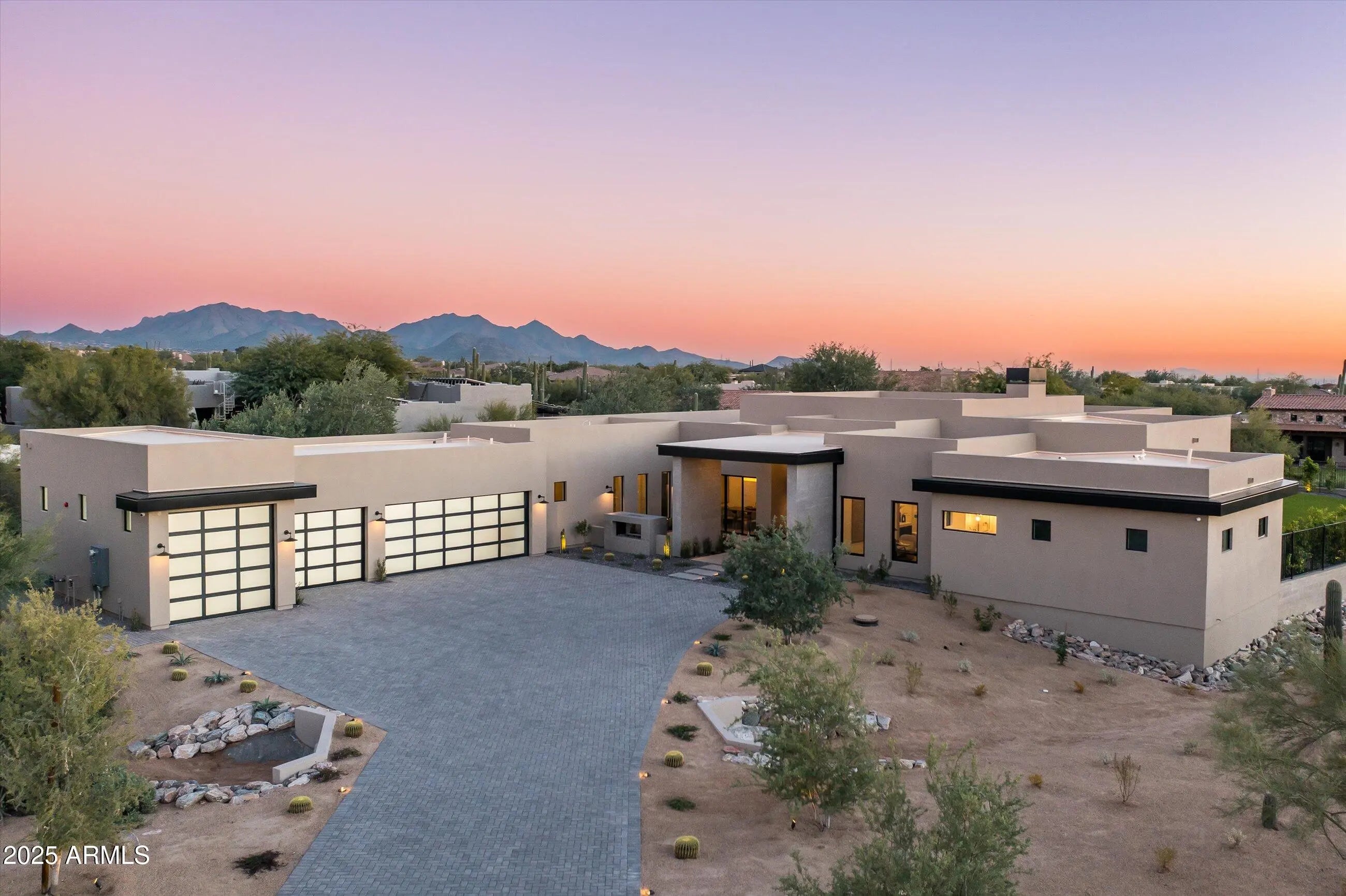 Photo of Listing #6918374