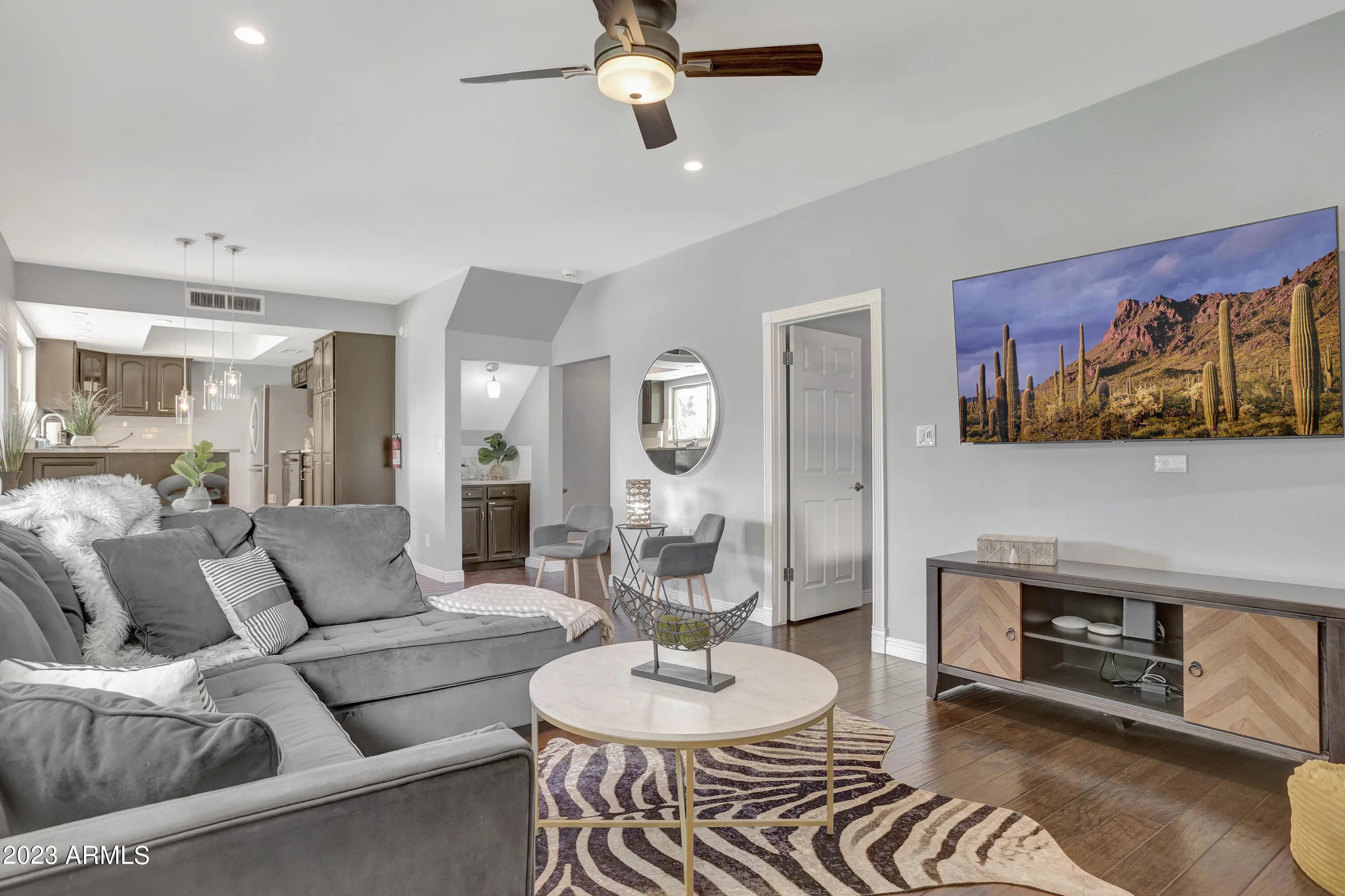 Photo of Listing #6918283