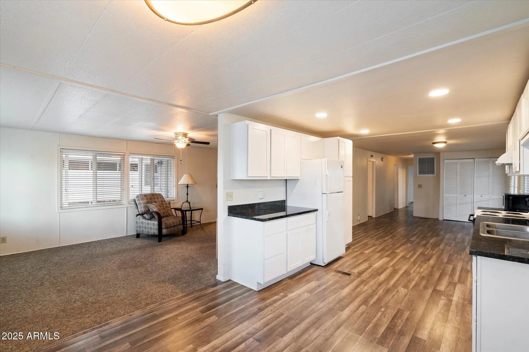 Photo of Listing #6918354